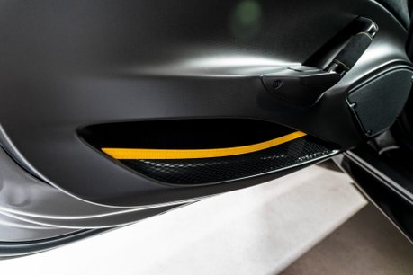 Ferrari 488 Pista WARRANTY. HISTORIC PAINTWORK. CARBON FIBRE INT & EXT. LIFT. CARPLAY. 54