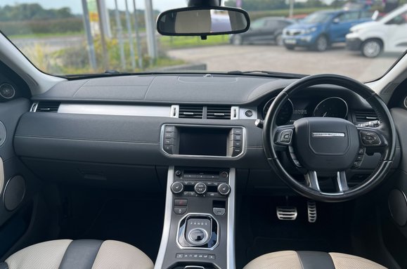 Land Rover Range Rover Evoque 2.2 SD4 DYNAMIC AUTO 25