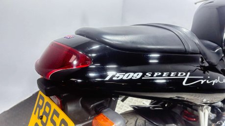 Triumph Speed Triple 855 1998 17K RUNNING PROJECT BIKE SPARES OR REPAIR CLASSIC NAKED 27