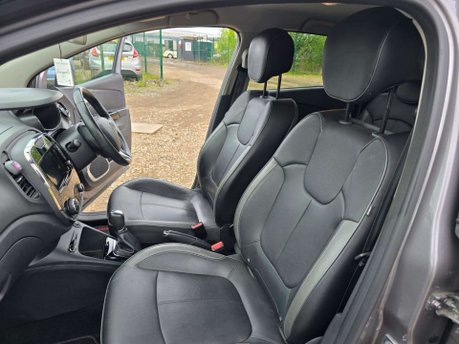 Renault Captur 1.5 dCi ENERGY Signature Nav Auto Euro 6 (s/s) 5dr 43