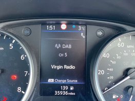 Nissan Qashqai 1.3 Qashqai N-Connecta DiG-T 5dr 23