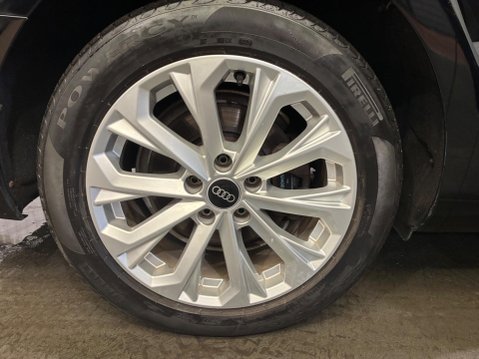 Audi A4 2.0 TDI 30 Technik S Tronic Euro 6 (s/s) 5dr 42