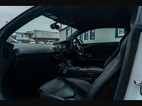 Audi R8 5.2 R8+ Quattro V10 Semi-Auto 4WD 2dr 9