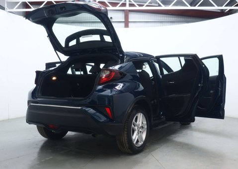 Toyota C-HR 1.8 VVT-h GPF Icon SUV 5dr Petrol Hybrid CVT Euro 6 (s/s) (122 ps) 56