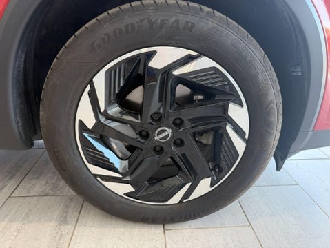 Nissan Qashqai 1.3 DIG-T MHEV N-Connecta XTRON Euro 6 (s/s) 5dr 6