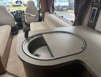 Auto-Trail Comanche Frontier|4 Berth|2 Belts|AUTO|Rear Single Beds|Hab 12