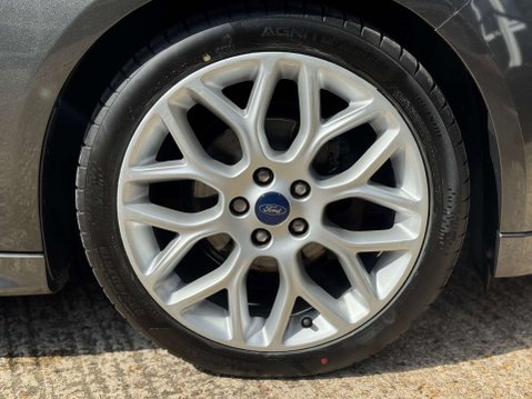 Ford Focus 1.0T EcoBoost ST-Line Hatchback 5dr Petrol Manual Euro 6 (s/s) (140 ps) 29