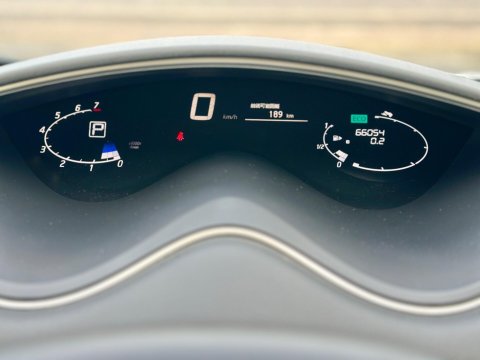 Nissan Serena 2.0 Petrol Hybrid 8 Seater 8