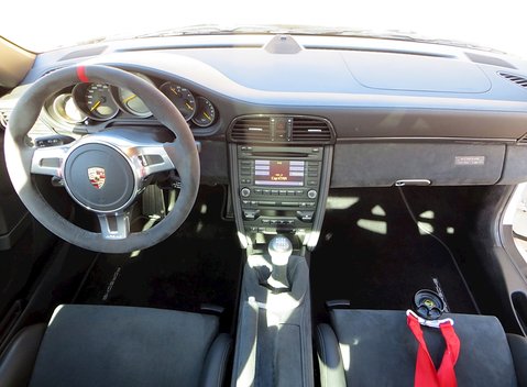 Porsche 911 GT3 RS 4.0 (997) 11