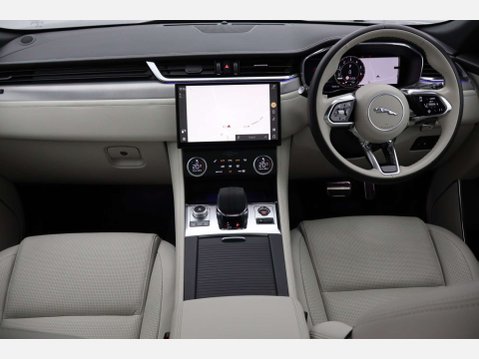 Jaguar F-Pace 2.0 F-Pace R-Dynamic SE Black PHEV AWD Auto 4WD 5dr 14