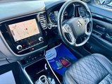 Mitsubishi Outlander 2.4h TwinMotor 13.8kWh Exceed Safety CVT 4WD Euro 6 (s/s) 5dr 12