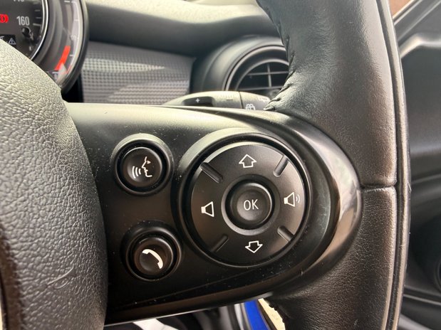 Mini Hatch COOPER 19