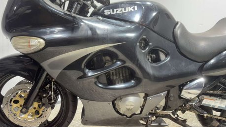 Suzuki GSX 2002 47K RUNNING PROJECT BIKE SPARES OR REPAIR 600CC COMMUTER 29