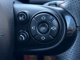 Mini Hatch 1.5 Cooper Sport Auto 3dr 60