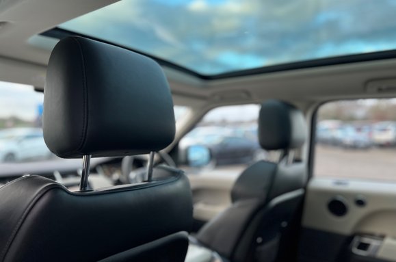 Land Rover Range Rover Sport 3.0 SDV6 HSE AUTO 30