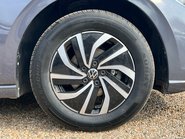 Volkswagen Polo LIFE TSI DSG 4