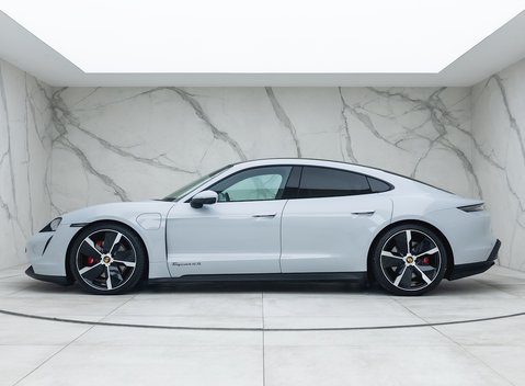 Porsche Taycan 4S 2