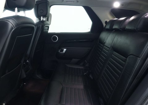 Land Rover Discovery 3.0 Discovery HSE D MHEV Auto 4WD 56