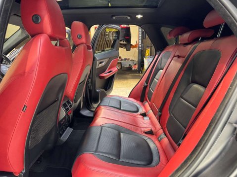 Jaguar F-Pace 3.0 F-PACE V6 S AWD D Auto 4WD 5dr 65