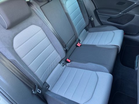 Volkswagen Golf R-LINE TSI ACT BLUEMOTION TECHNOLOGY 59