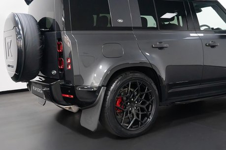 Land Rover Defender 2.0 P400e 15.4kWh X-Dynamic HSE SUV 5dr Petrol Plug-in Hybrid Auto 4WD Euro 31