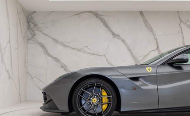 Ferrari F12 Berlinetta 25