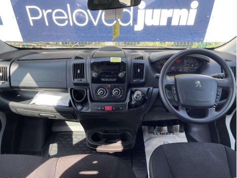 Peugeot Boxer 335 L3H2 16-Seat Non-D1 3.5t Minibus with A/C. ULEZ Euro 6. 6