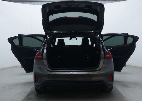 Ford Focus 1.0 Focus ST-Line MHEV Auto 5dr 52