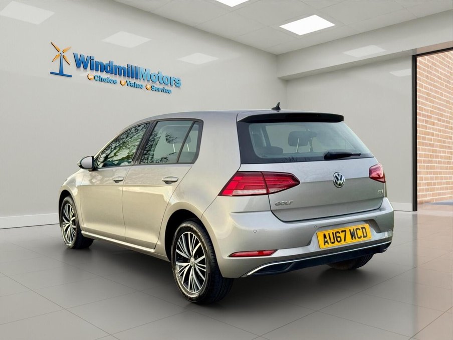 2017 Volkswagen Golf — image 8