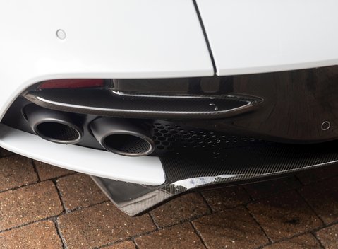 Aston Martin DBS Superleggera 29