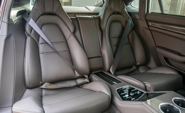 Porsche Panamera Turbo S E-Hybrid Executive 14