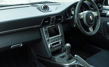 Porsche 911 GT3 RS (997) 13