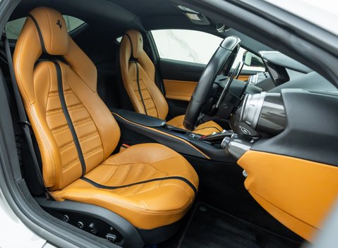 Ferrari 812 Superfast 15