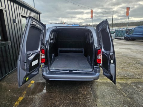 Vauxhall Combo L2H1 2300 SPORTIVE S/S 9