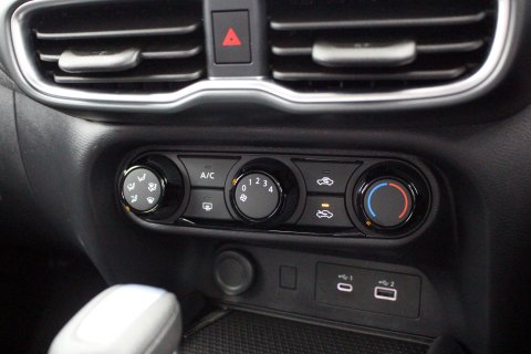 Nissan Juke 5dr 1.0 DIG-T Acenta Premium DCT Automatic 13
