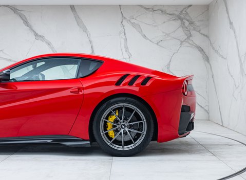 Ferrari F12 TDF 33