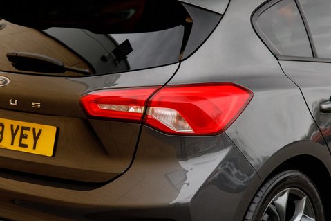 Ford Focus ST-LINE 9