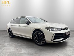 Volkswagen Passat 1.5 TSI eHybrid 19.7kWh R-Line Estate 5dr Petrol Plug-in Hybrid DSG Euro 6