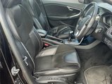 Volvo V40 2.0 D3 R-Design Nav Plus Euro 6 (s/s) 5dr 9