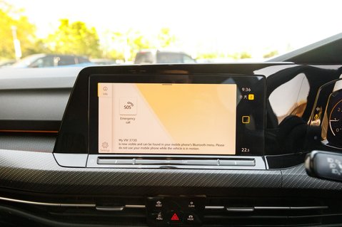 Volkswagen Golf R-LINE TSI 25
