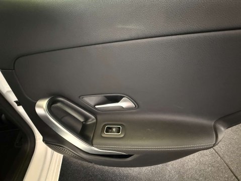 Mercedes-Benz A Class 1.5 A 180 Sport D Auto 5dr 39
