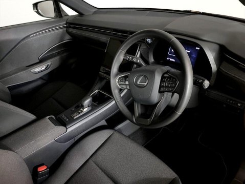 Lexus LBX 1.5 VVT-iE Premium SUV 5dr Petrol Hybrid E-CVT Euro 6 (s/s) (136 ps) Blueto 12