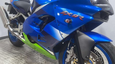 Kawasaki ZX ZX9R 2000 ONLY 6K 1 OWNER RUNNING PROJECT BIKE SPORT BIKE 23