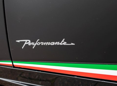 Lamborghini Huracan LP640-4 Performante 22