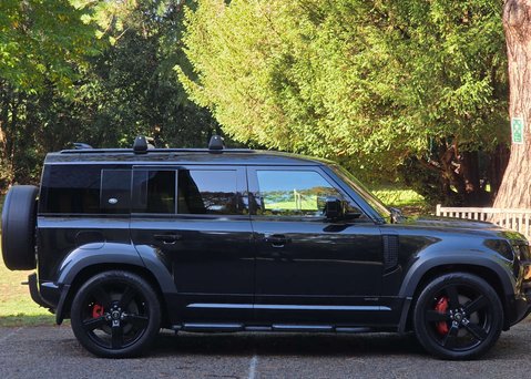 Land Rover Defender 3.0 Defender X MHEV Auto 4WD 5dr 11