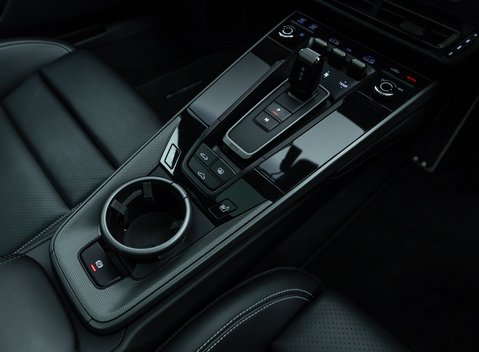 Porsche 911 Carrera S (992) 23