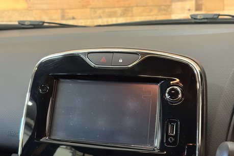 Renault Clio 0.9 TCe Dynamique MediaNav Hatchback 5dr Petrol Manual Euro 5 (s/s) (90 ps) 45