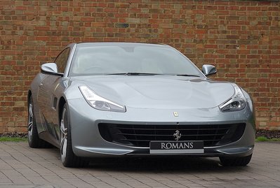 Ferrari GTC4 Lusso 
