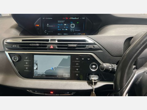 Citroen Grand C4 Picasso 1.6 e-HDi Airdream Exclusive MPV 5dr Diesel ETG6 Euro 5 (s/s) (115 ps) 10
