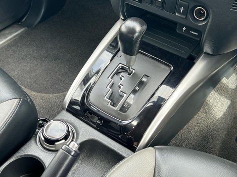Mitsubishi L200 DI-D 4WD BARBARIAN DCB 27